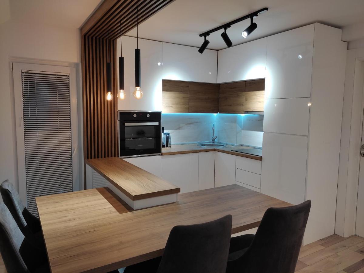 Sky Luxury Apartment Arandjelovac Luaran gambar