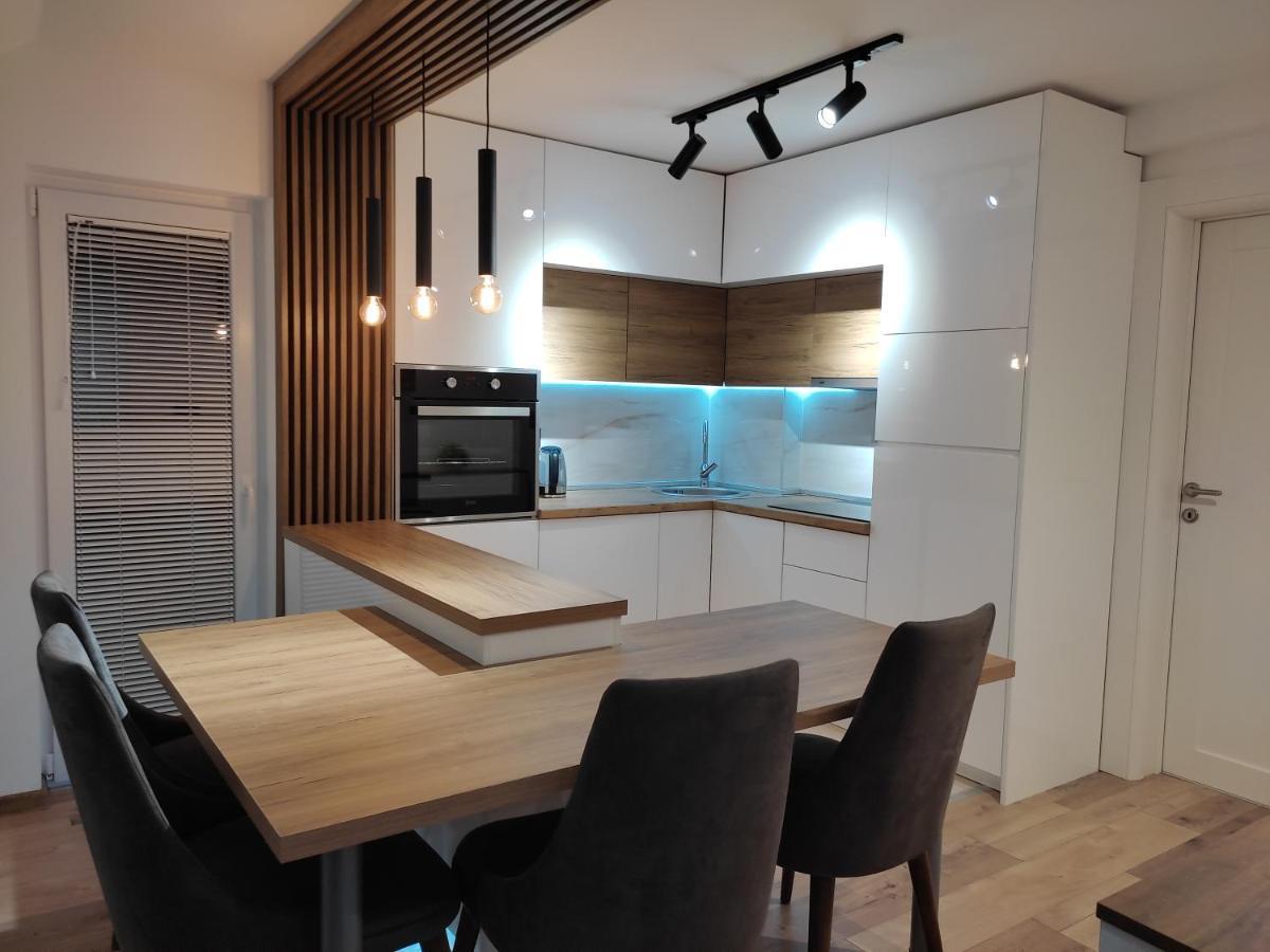 Sky Luxury Apartment Arandjelovac Luaran gambar