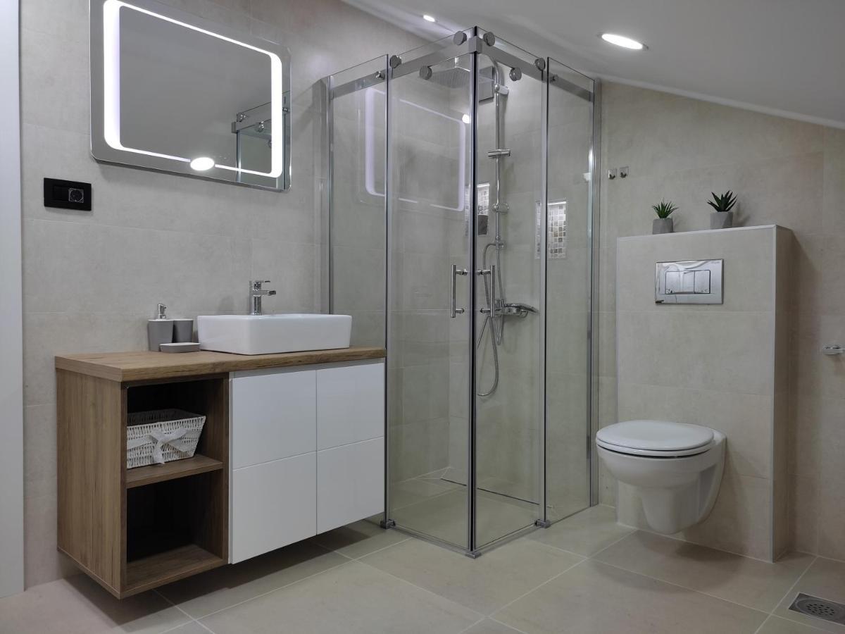 Sky Luxury Apartment Arandjelovac Luaran gambar
